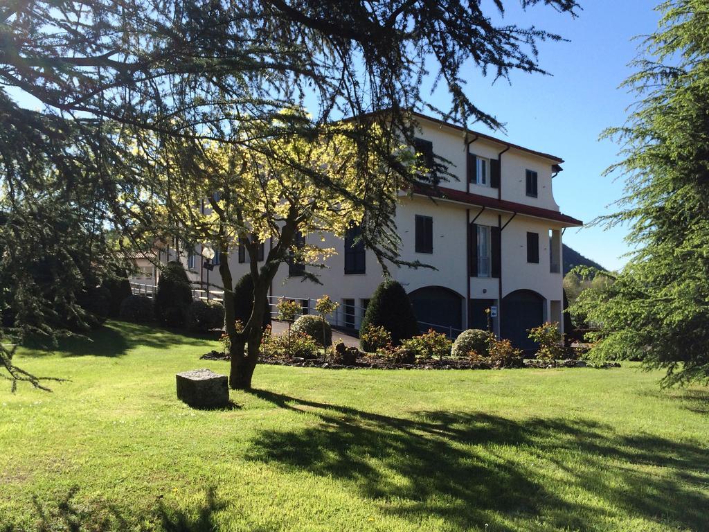 فندق Centro Di Spiritualita Maria Candida Armeno المظهر الخارجي الصورة